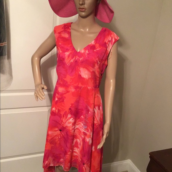 Dress - Picture 7 of 9